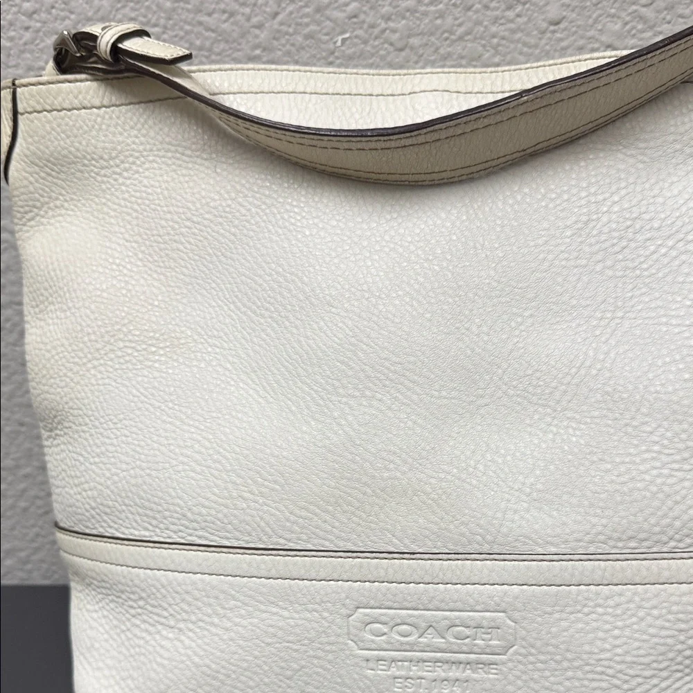 Coach Cream Leatherwear Shoulder Bag